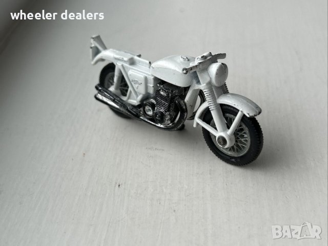 Метална количка мотор Matchbox Honda 750 1/64, снимка 7 - Колекции - 40379576