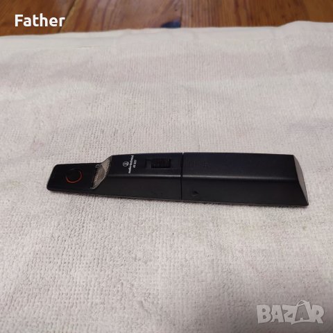 Ултразвуков уред за почистване на грамофонни игли.