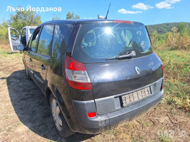 Renault Scenic на Части 1.5, снимка 3 - Автомобили и джипове - 47301968
