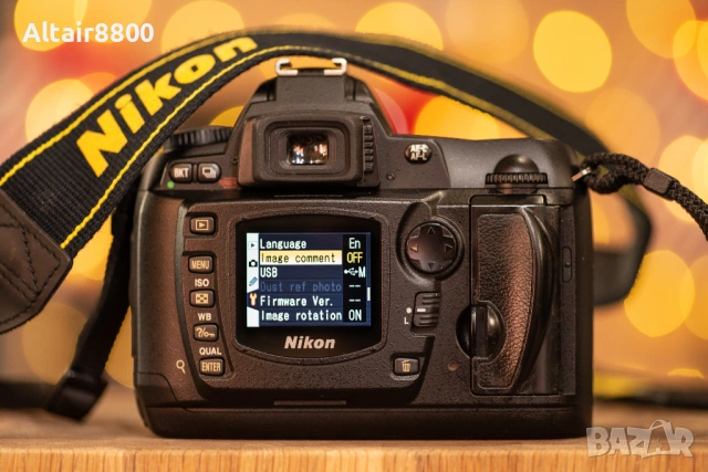 Nikon Д70 фотоапарат + два обектива и аксесоари Никон