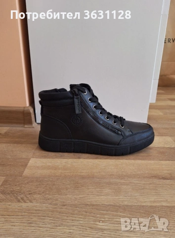 Дамски черни кецове 