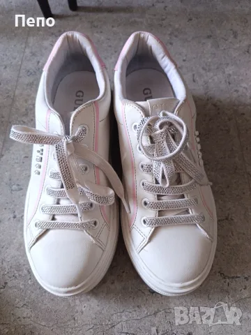 Спортни кецове Guess, снимка 2 - Кецове - 56039487
