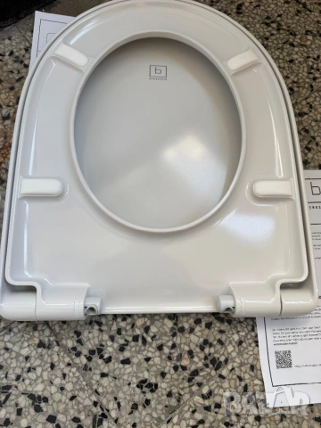 Тоалетна Седалка с Капак Benkstein 113568 – Универсална Бяла WC Седалка с Плавно Затваря, D-форма!, снимка 3 - Други стоки за дома - 53697029