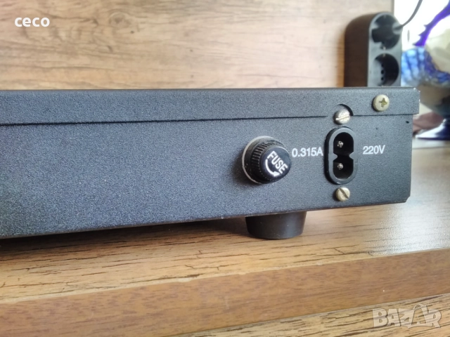 Професионален предусилвател, снимка 5 - Ресийвъри, усилватели, смесителни пултове - 51641212
