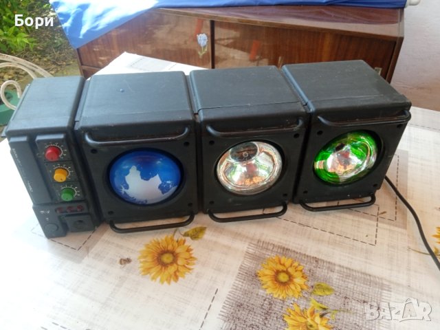 Цветомузика, снимка 5 - Плейъри, домашно кино, прожектори - 40779442