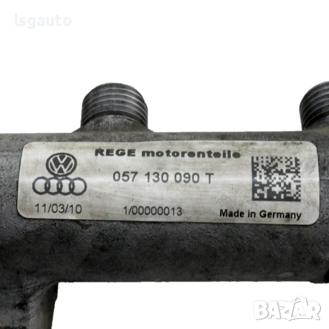 Дясна горивна рейка AUDI  A8 (D4, 4H) 2010-2017 ID: 158603, снимка 2 - Части - 53870360