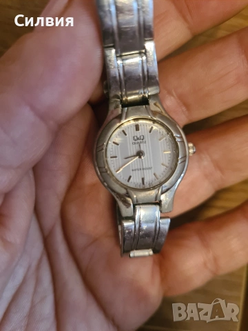 Дамски стилен часовник Q&Q