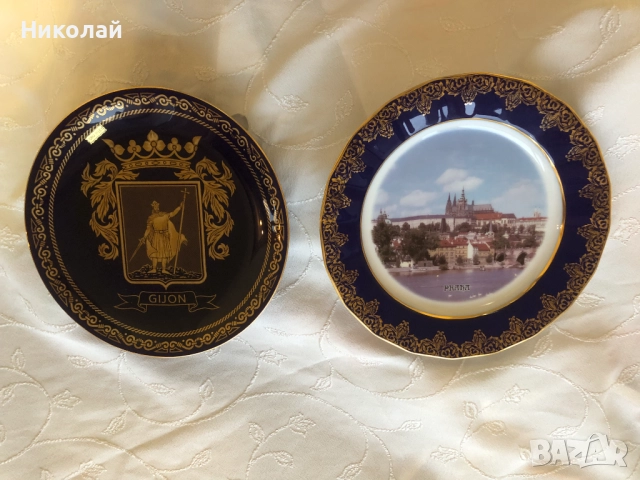 Порцеланови чинии син кобалт, декорирани с 22К злато, Хихон / Gijon и Прага, с поставки, нови, лот, снимка 8 - Колекции - 36404475