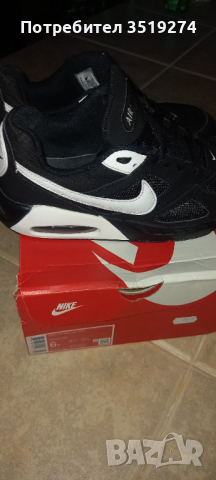 Маратонки NIKE AIR MAX IVO , снимка 7 - Детски маратонки - 44781696