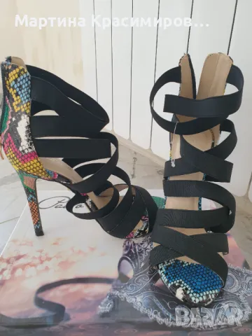 Много секси сандали 