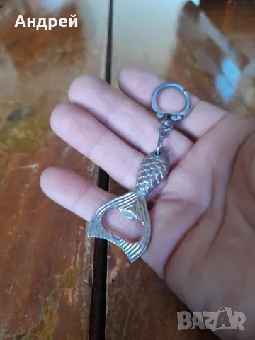 Стар ключодържател отварачка рибка, снимка 2 - Други ценни предмети - 48310989