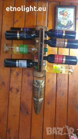 Дървени стенни стойки за бутилки с ръчно изработени колела , снимка 2 - Етажерки - 49183070