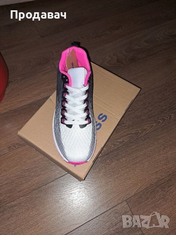 Дамски маратонки, снимка 2 - Маратонки - 40370550