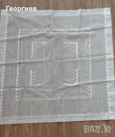 Ръчно тъкан кавиьор,бродирани възглавници,и карета,на тюл., снимка 14 - Други - 35686041