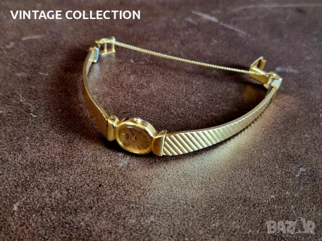 SEIKO СЕЙКО Дамски Часовник Гривна Позлатен с Кутия Перфектно Състояние, снимка 4 - Дамски - 48746054