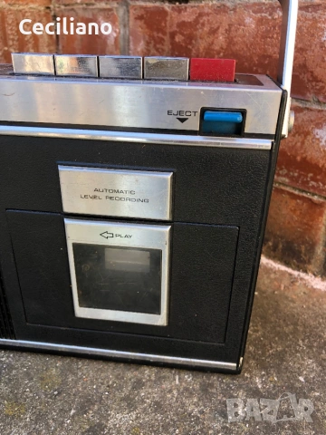 Касетофон SANYO MR 410 (1969г) , снимка 5 - Радиокасетофони, транзистори - 53853326