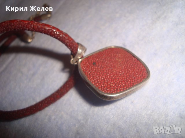 СРЕБЪРНО СЕДЕФЕНО АРТ КОЛИЕ МЕДАЛЬОН с ШНУРЧЕ и ГРЪБ КОЖА от САЛАМАНДЪР СРЕБРО 925 със СЕДЕФ 16908, снимка 3 - Колиета, медальони, синджири - 35974294