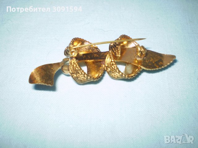 Ретро Брошка  панделка с перла  жълт метал , снимка 2 - Антикварни и старинни предмети - 39424112