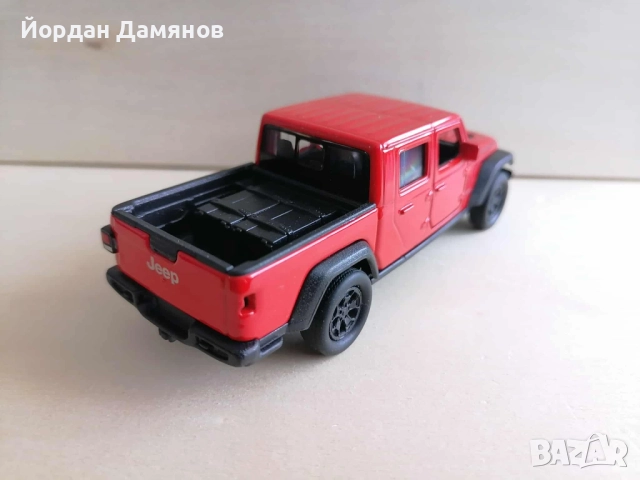 Джип Гладиатор '20г в мащаб 1:34 , снимка 4 - Колекции - 51852383