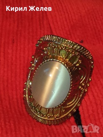 ПОЗЛАТЕН РЕТРО АРТ ПРЪСТЕН с ГОЛЯМ ПОЛИРАН ЛУНЕН КАМЪК с ЕФЕКТ КОТЕШКО ОКО 17092, снимка 4 - Пръстени - 31247210