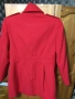 Червено палто, снимка 2