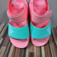 Сандалки  Adidas 31 номер, снимка 1 - Детски маратонки - 42730214