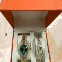 Подаръчен комплект часовник и гривна с кристали, снимка 5 - Дамски - 44781293