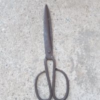 Стара кована ножица, снимка 3 - Антикварни и старинни предмети - 40515665