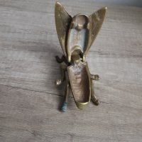 Месингов пепелник муха, снимка 3 - Антикварни и старинни предмети - 38925521