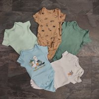 Лот бебешки тениски, снимка 1 - Бебешки блузки - 44400352