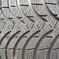 Зимни гуми Michelin 205/55/R16, снимка 4 - Гуми и джанти - 42403553