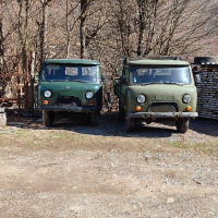 Два броя УАЗ- 5000 лева, снимка 3 - Автомобили и джипове - 44714264