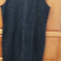 Продавам черна ленена рокля с бял декоративен шев, снимка 2 - Рокли - 41474581