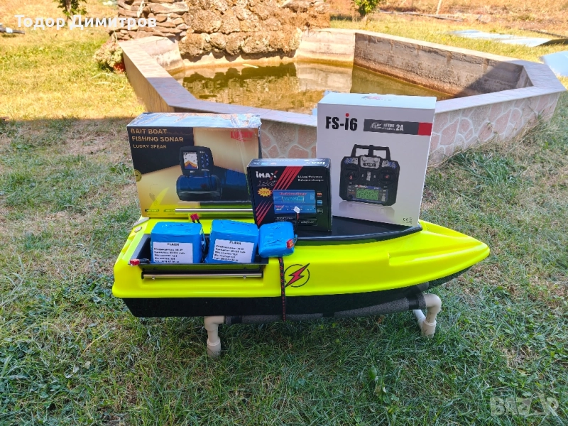 лодка за захранка , снимка 1