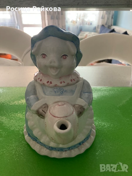 Порцеланов декоративен чайник, снимка 1