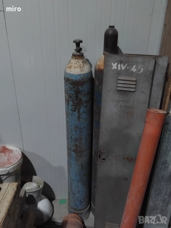 Бутилки за кислород, газ за рязане или заваряне!, снимка 1