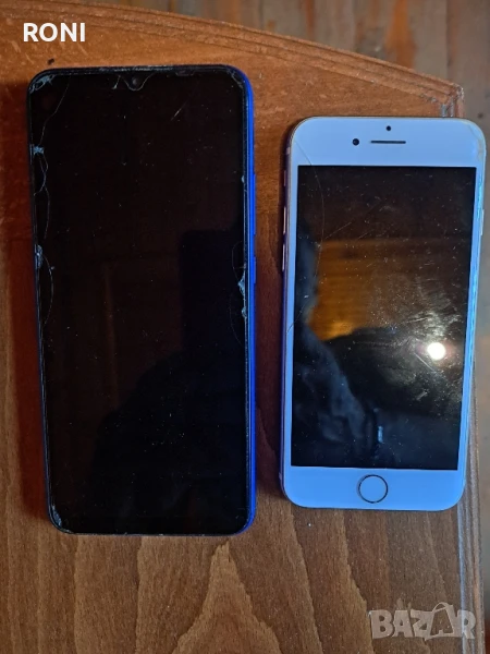 2 телефона, снимка 1