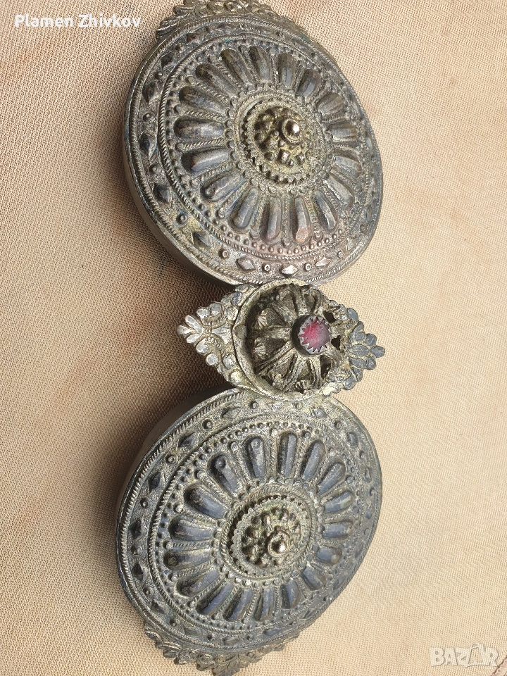 стара българска пафта с прекрасна патина и живамна позлата , снимка 1