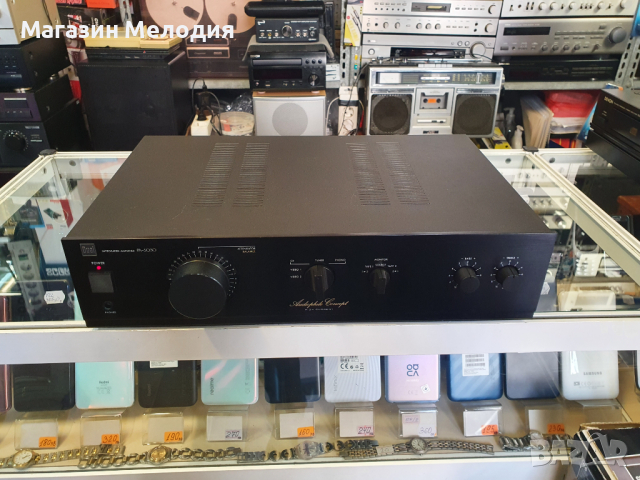 Усилвател DUAL PA 5030 В отлично техническо и визуално състояние., снимка 3 - Ресийвъри, усилватели, смесителни пултове - 44759070