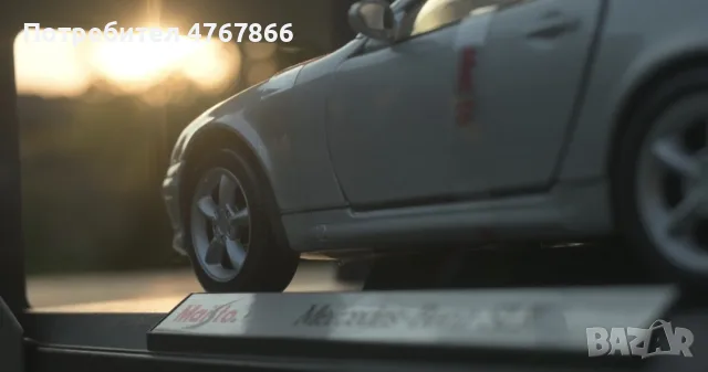 1:18 Макет на Mercedes-Benz SLK 2000. Чисто нов!!, снимка 5 - Други ценни предмети - 56045868