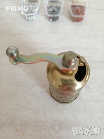 Мелничка с подправки, снимка 2 - Антикварни и старинни предмети - 53736254