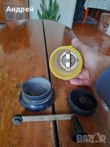 Стара кафемелачка,мелничка,мелница за кафе #23, снимка 5 - Антикварни и старинни предмети - 48117408