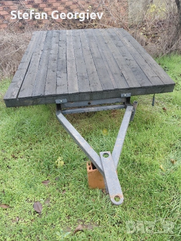 ремарке товароносимост 2т