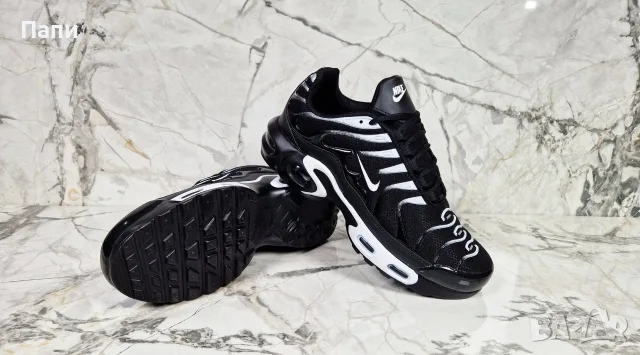 Мъжки маратонки Nike черно и бяло, снимка 2 - Маратонки - 56020541