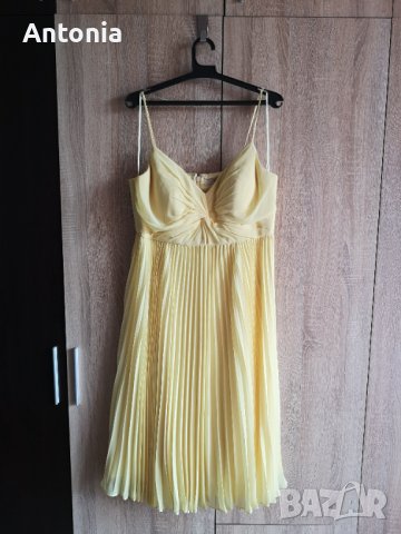 Елегантна лятна рокля Jake's, р-р 42 (L), снимка 1 - Рокли - 42671945