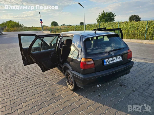 VW Golf 1.9, снимка 3 - Автомобили и джипове - 51429151