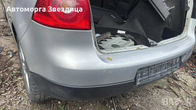 Задна броня за голф 5 , снимка 2 - Части - 52356271