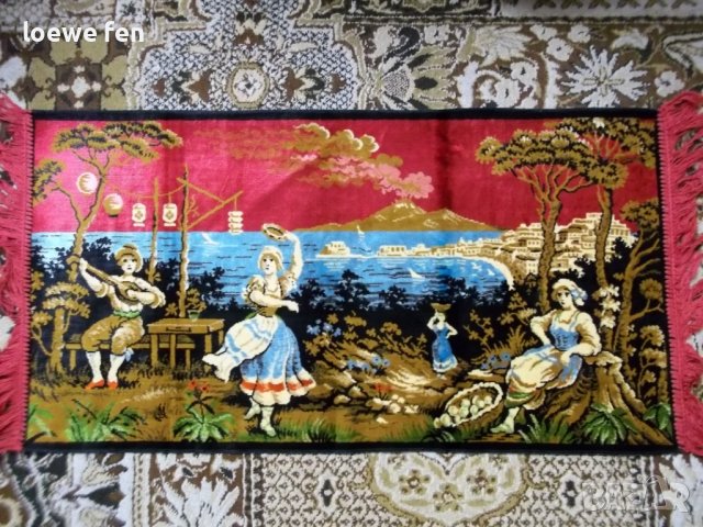 Подходящ за рамкиране като картина ! Плюшен ковьор кавьор 102 см на 55 см без ресните! 