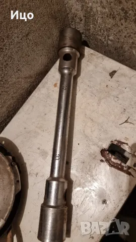 ключ за джанти 32/33