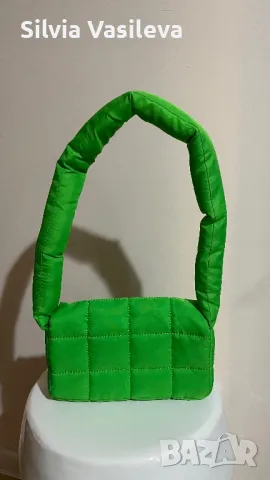 Зелена дамска чанта H&M, снимка 3 - Чанти - 43107291